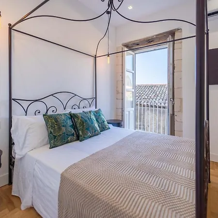 Apartment Residenza Dumah - Elegante Dimora In Centro Syracuse