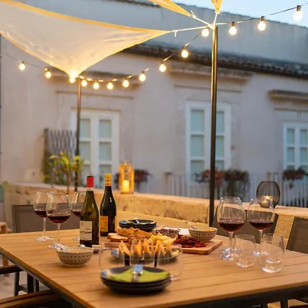 Residenza Dumah - Elegante Dimora In Centro Syracuse