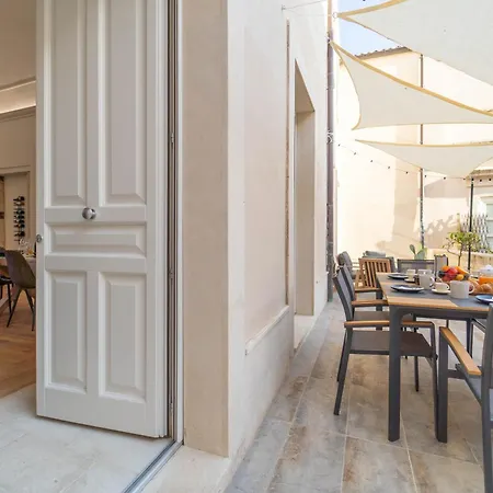 Residenza Dumah - Elegante Dimora In Centro *