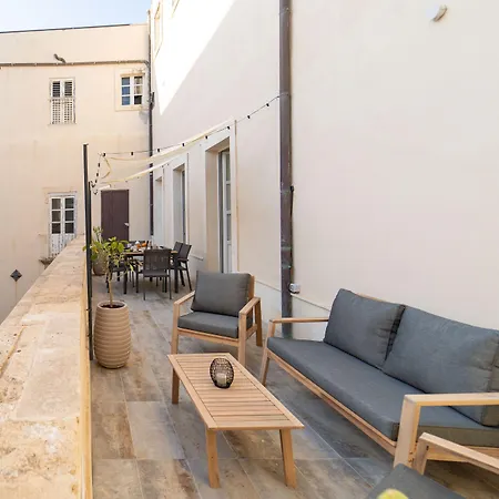 Residenza Dumah - Elegante Dimora In Centro *